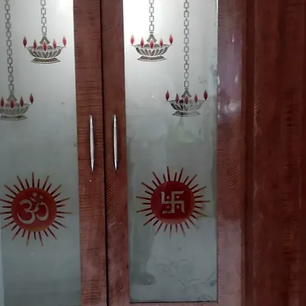 Frosted and etched glass